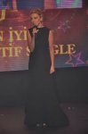 Ройа приняла участие в церемонии вручения музыкальной турецкой премии