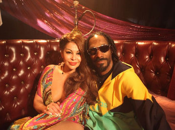 Aygün Kazımova və Snoop Dogg birgə xəbər yaydılar [Video]