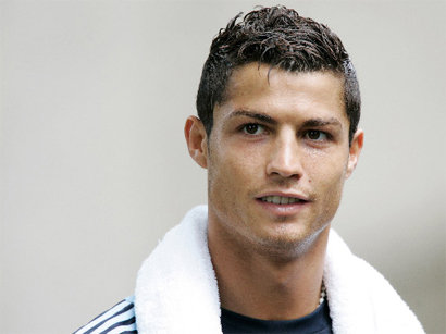 Kriştiano Ronaldo dünyanın ən yaxşı futbolçusu olub