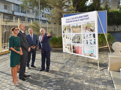 Президент Азербайджана и его супруга приняли участие в открытии школы в Ясамальском районе Баку после реконструкции