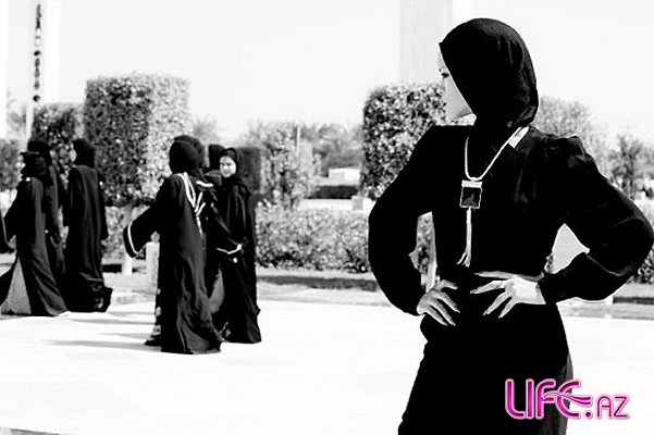 Рианна надела хиджаб [Фото]
