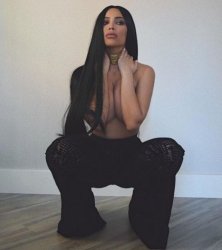 Azərbaycanlı “Kim Kardaşyan” Amerikaya səs saldı